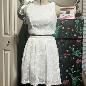 SEQUIN HEARTS Nordstrom Mesh Skater Skirt Ivory Women's Juniors Size 9